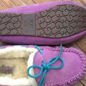 Ugg slippers